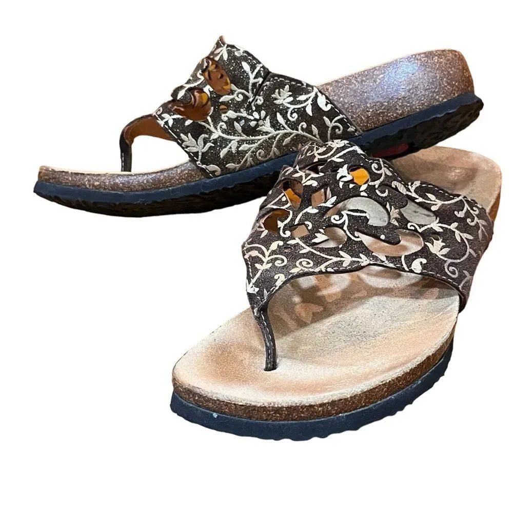 Think! Brown Gold Sandals Metallic Lace Flip Flops Leather Floral Cork Insole